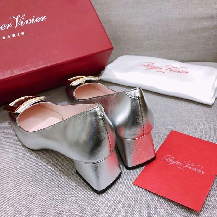 Roger Vivier Metal Buckle Gommettine Ballerinas for Women in Silver