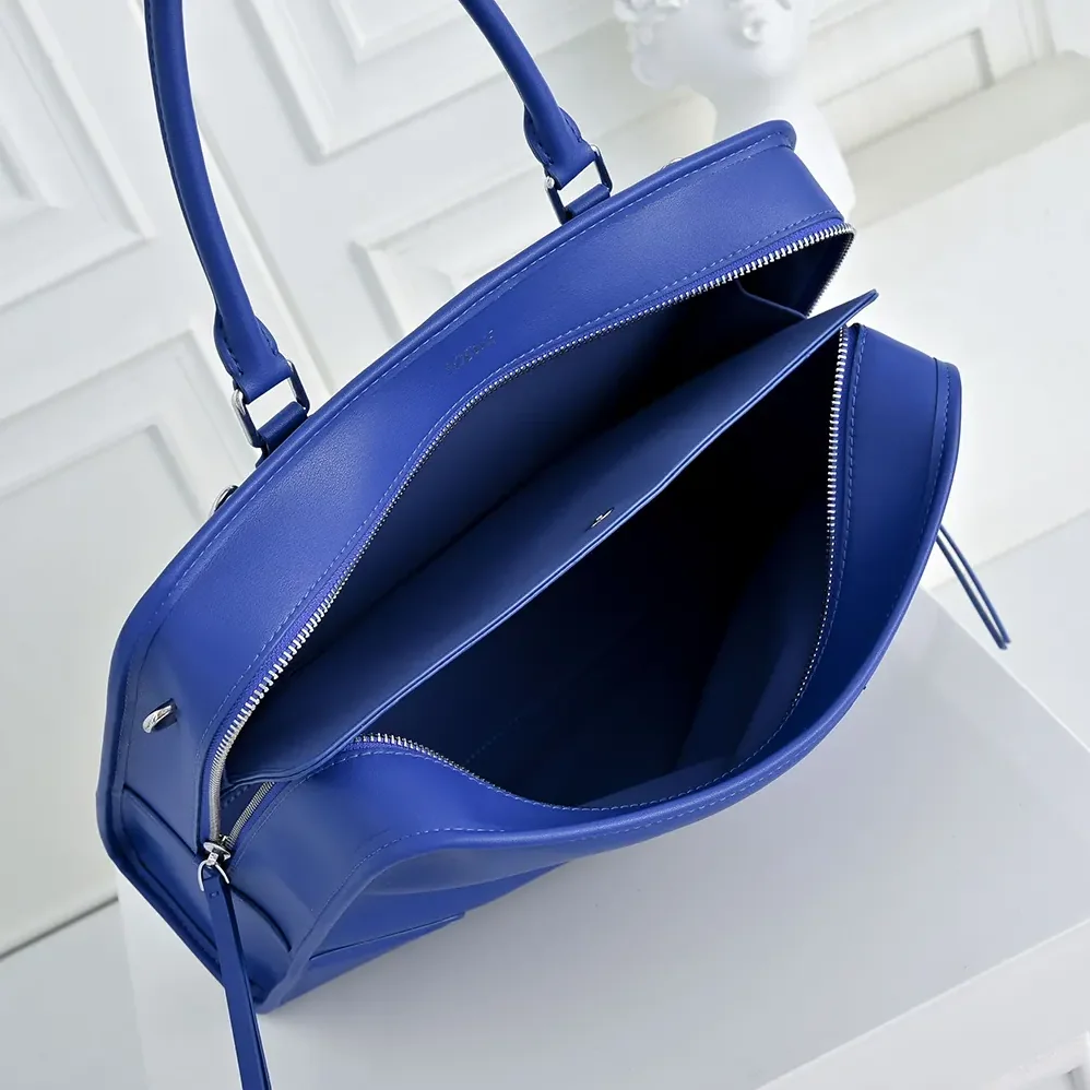 Loewe Large Amazona 180 Bag in Soft Calfskin for Women in Blue Loewe Large Amazona 180 Bag in Soft Calfskin for Women in Blue