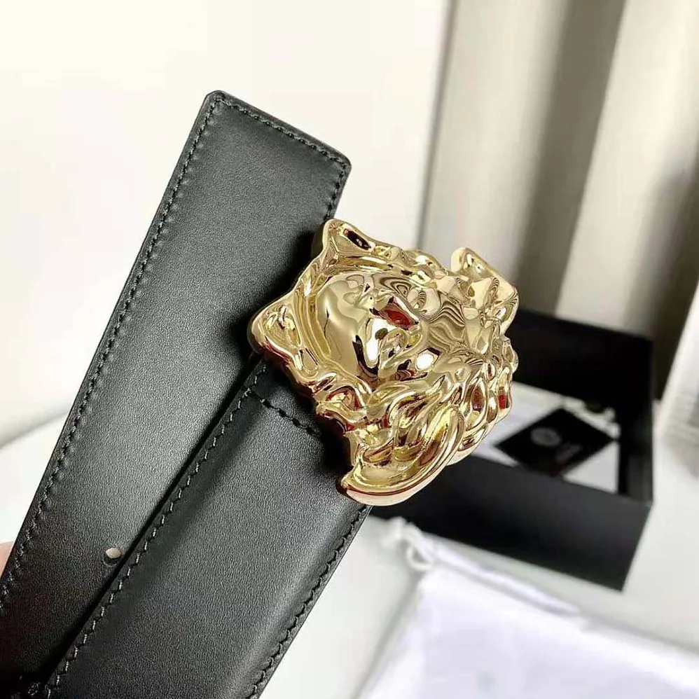 Versace La Medusa Leather Belt for Unisex in Black