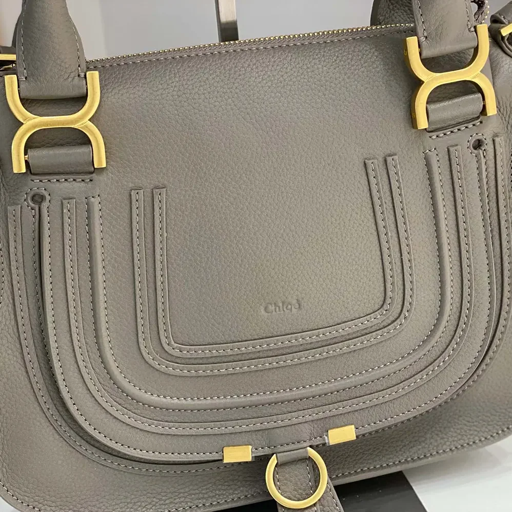 Chloe Small Marcie Bag in Grained Leather for Women in Grey Chloe Small Marcie Bag in Grained Leather for Women in Grey