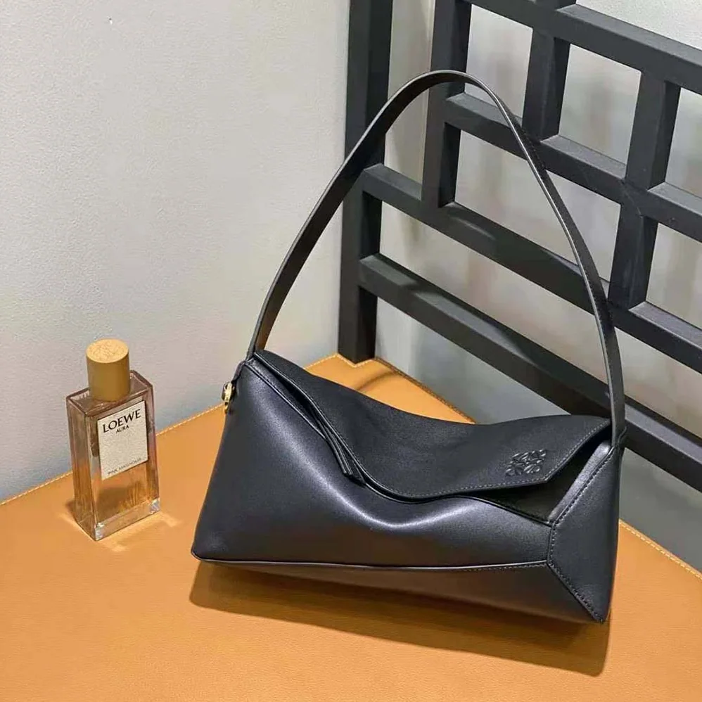 Loewe Puzzle Hobo Bag in Nappa Calfskin for Women in Black
