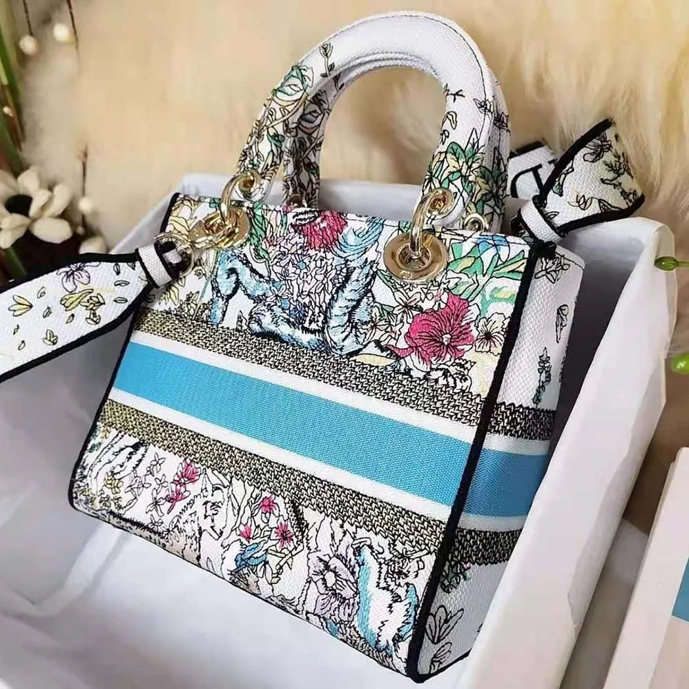 Dior Medium Lady D-Lite Bag Latte Multicolor D for Women in Constellation Embroidery Dior Medium Lady D-Lite Bag Latte Multicolor D for Women in Constellation Embroidery