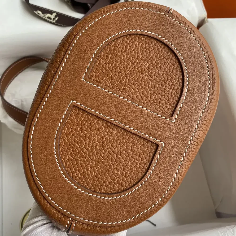 Hermes In the Loop 18 Handbag Clemence Leather for Women in Brown/Gold