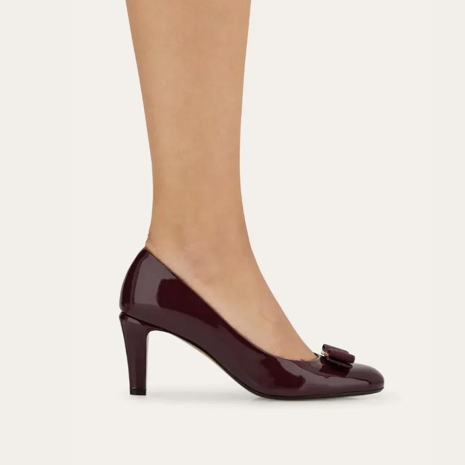 Ferragamo Vara Bow Pump Plum 01L218 Ferragamo Vara Bow Pump Plum 01L218