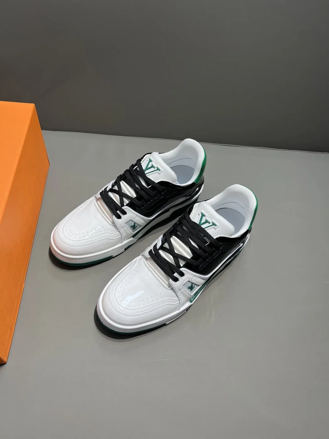 Louis Vuitton Trainer Sneaker White in Black Virgil Abloh Louis Vuitton Trainer Sneaker White in Black Virgil Abloh