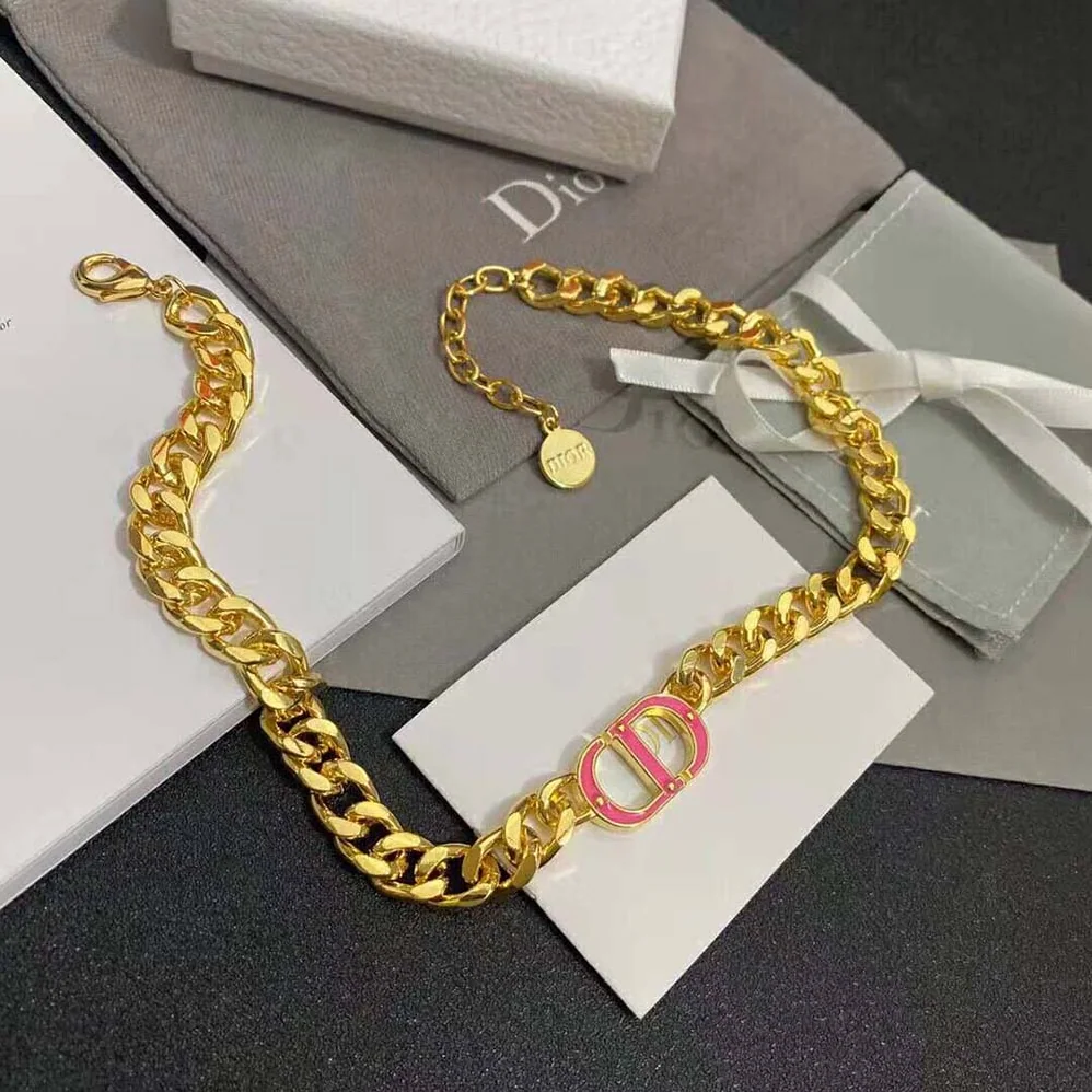 Dior 30 Montaigne Necklace Gold-Finish Metal and Fluorescent Pink Transparent Resin for Women Dior 30 Montaigne Necklace Gold-Finish Metal and Fluorescent Pink Transparent Resin for Women