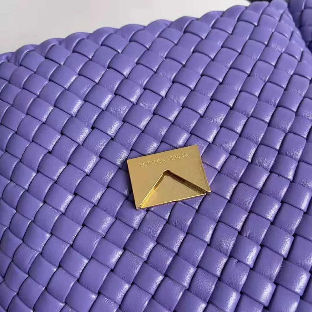 Bottega Veneta Cobble Shoulder Bag Small Padded Intreccio Leather for Women in Purple