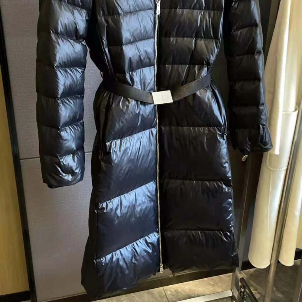 Burberry Contrast Hood Nylon Mid for Women in Length Puffer Coat Burberry Contrast Hood Nylon Mid for Women in Length Puffer Coat