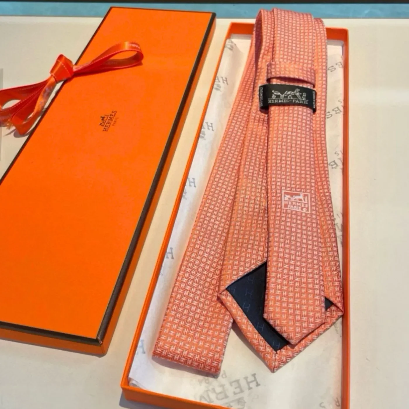 Hermes Elegent Orange Silk Tie Hermes Elegent Orange Silk Tie
