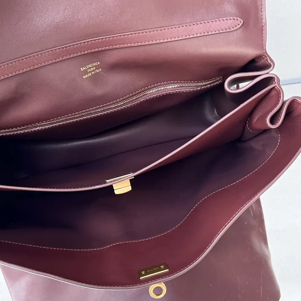 Balenciaga Rodeo Handbag Large In Dark Burgundy Smooth Calfskin Aged for Women in Gold Hardware Balenciaga Rodeo Handbag Large In Dark Burgundy Smooth Calfskin Aged for Women in Gold Hardware