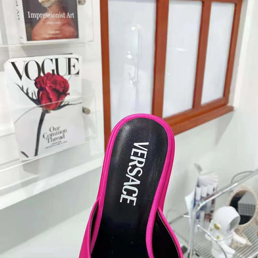 Versace Medusa Biggie Mules in 85mm Heel Height for Women in Pink Versace Medusa Biggie Mules in 85mm Heel Height for Women in Pink