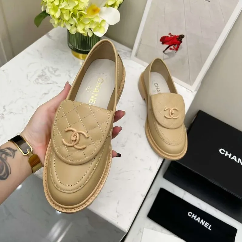 Chanel Moccasins Beige Chanel Moccasins Beige