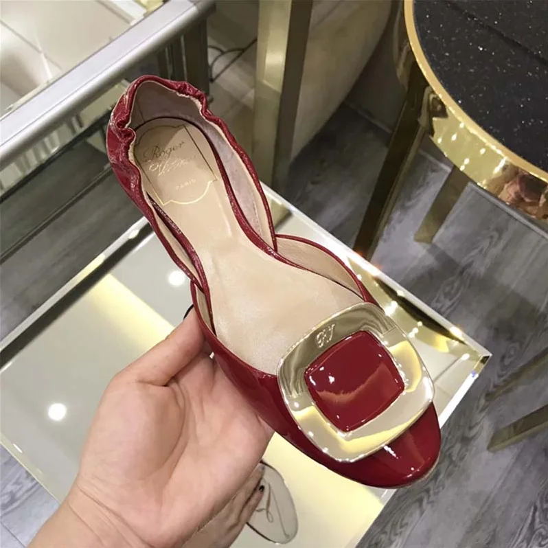 Roger Vivier Shoes Chips Ballerinas in Patent Leather for Women in Red