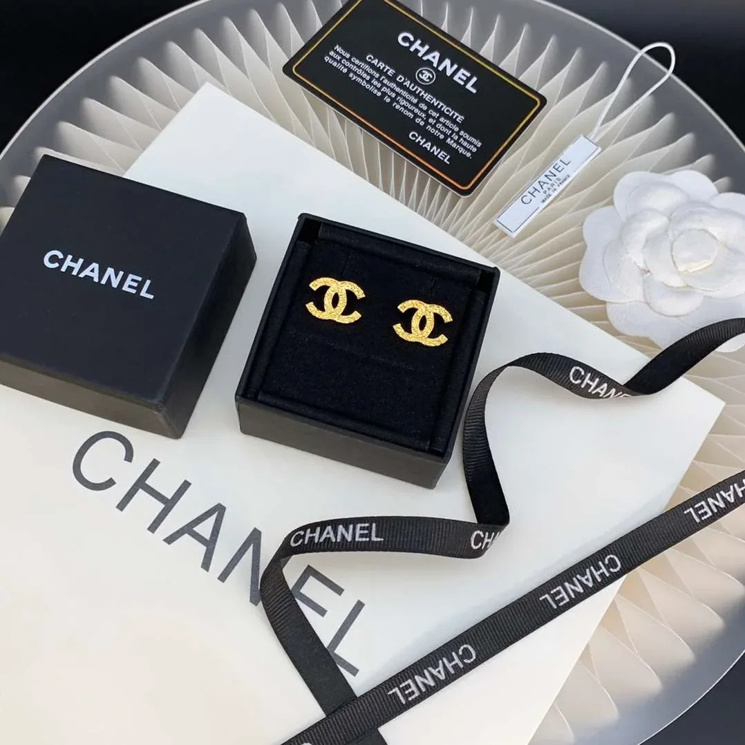 Chanel CC Earrings Gold Chanel CC Earrings Gold