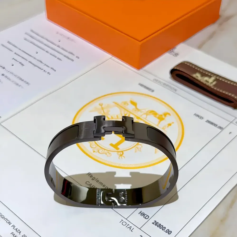 Hermes Clic HH So Black Bracelet for Unisex Hermes Clic HH So Black Bracelet for Unisex