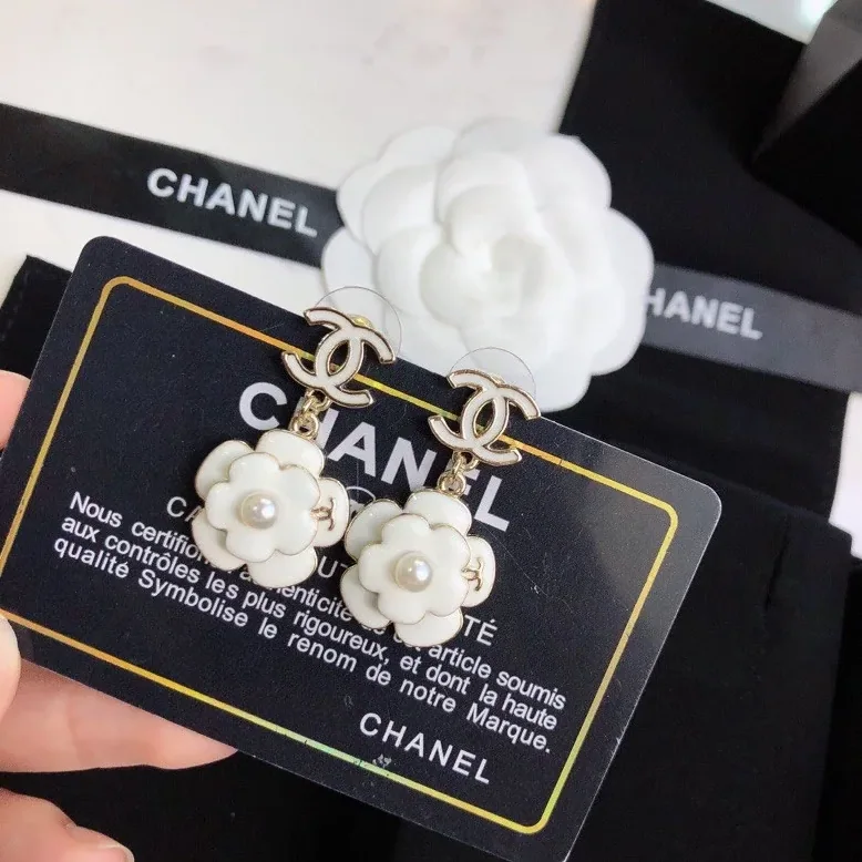 Chanel White Camellia Flower Earrings Gold Tone Chanel White Camellia Flower Earrings Gold Tone