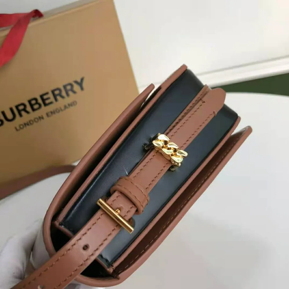 Burberry Small Two-tone Leather Grace Bag for Women in Brown