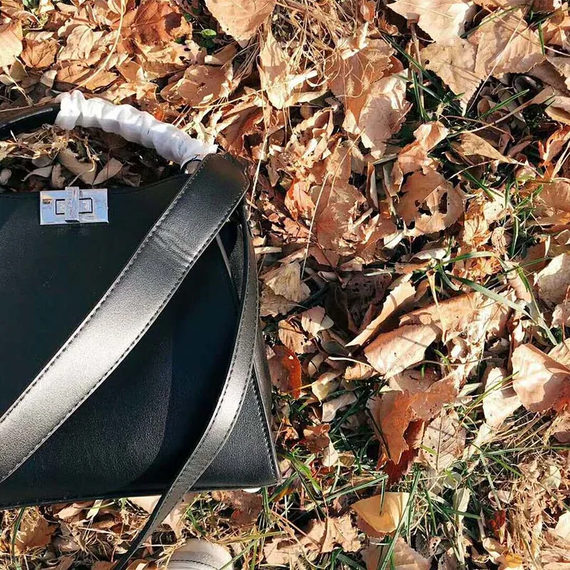 Fendi Peekaboo Essential Black Leather Bag for Women Fendi Peekaboo Essential Black Leather Bag for Women