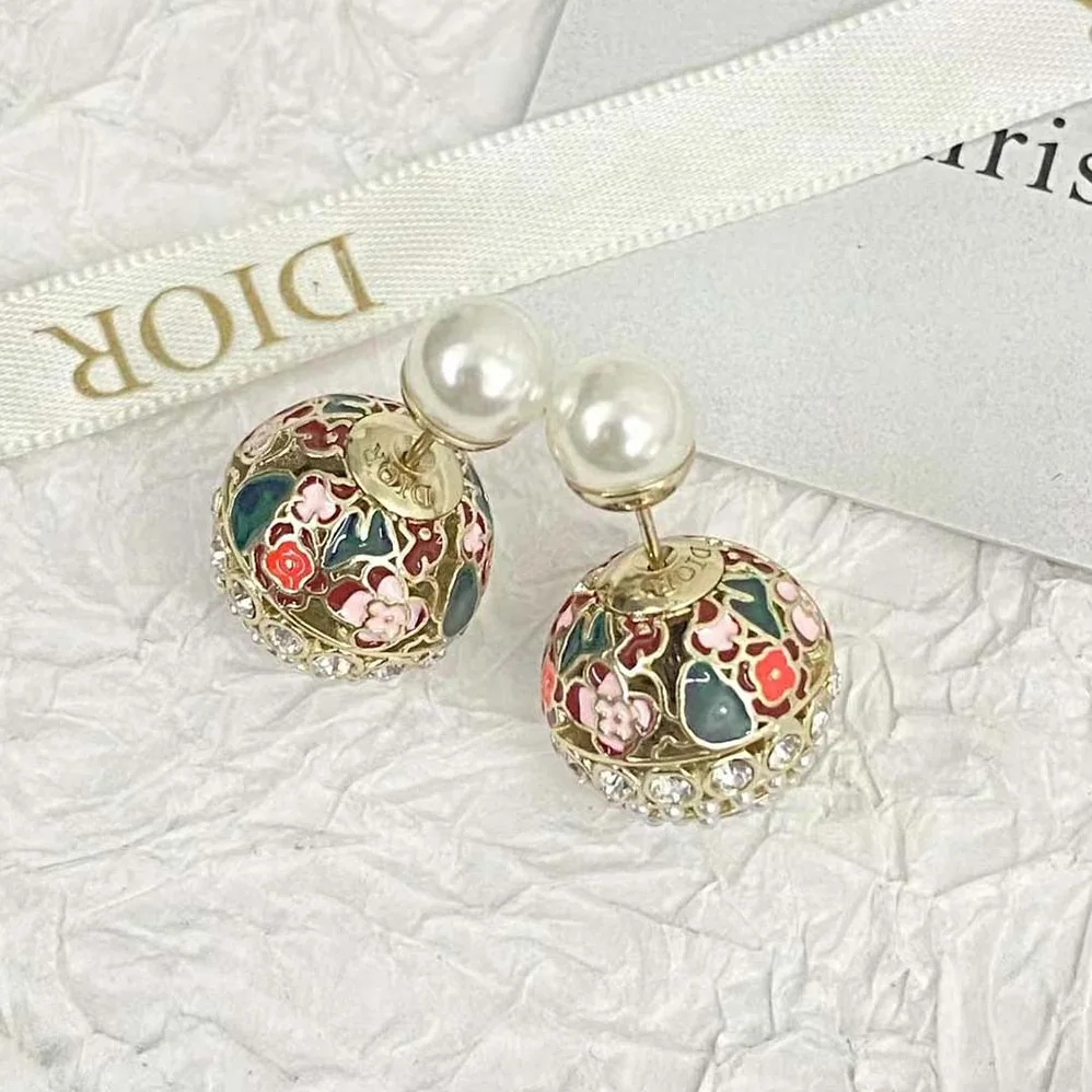 Dior 30 Tribales Earrings Gold for Women in Finish Metal Dior 30 Tribales Earrings Gold for Women in Finish Metal