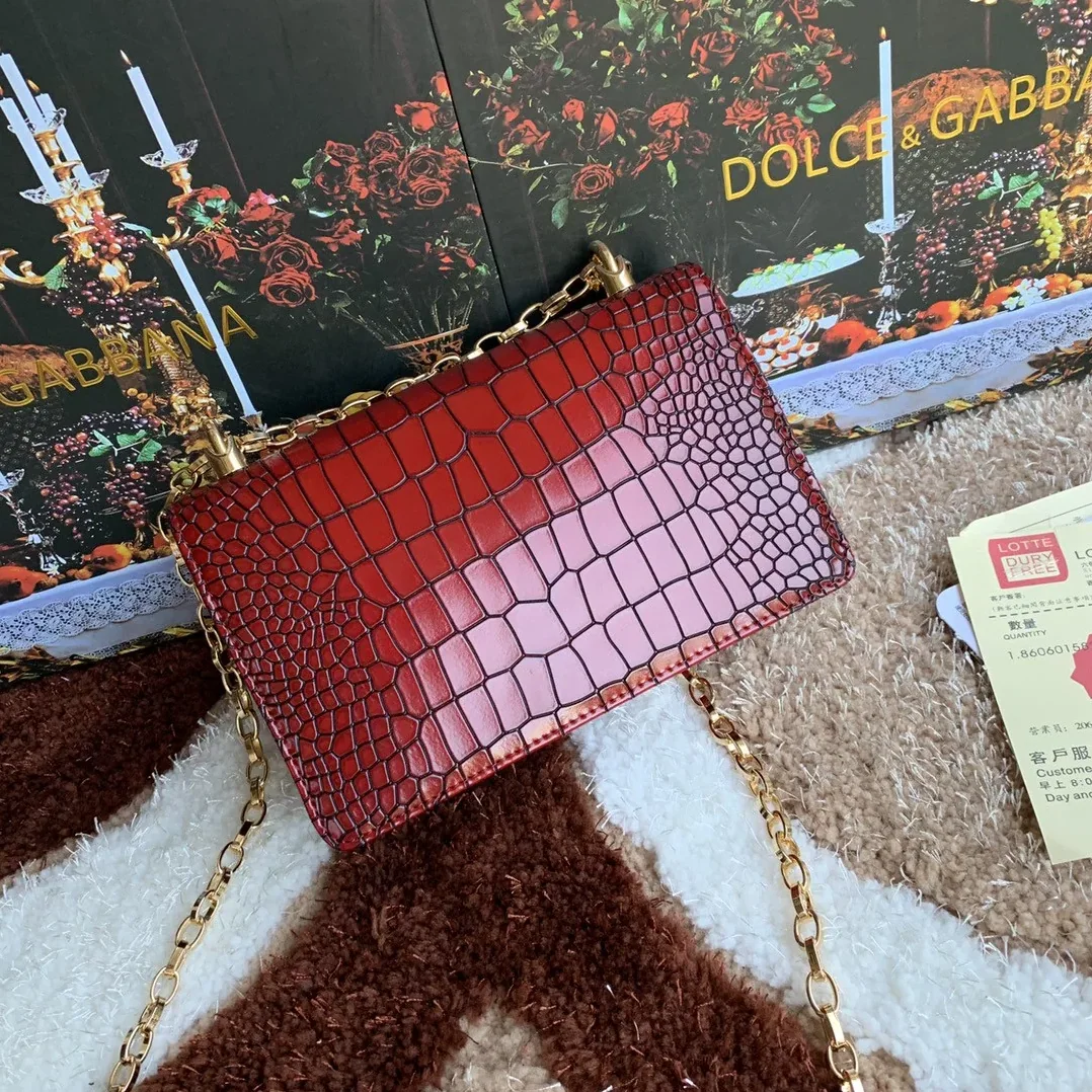 Dolce & Gabbana DG Girls CrossBody Bag Burgundy / Dolce & Gabbana DG Girls CrossBody Bag Burgundy /