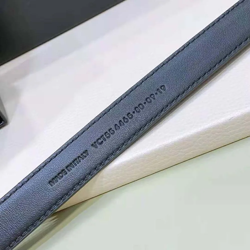 Saint Laurent YSL Hublot Loop Belt in Crocodile for Women in Embossed Leather