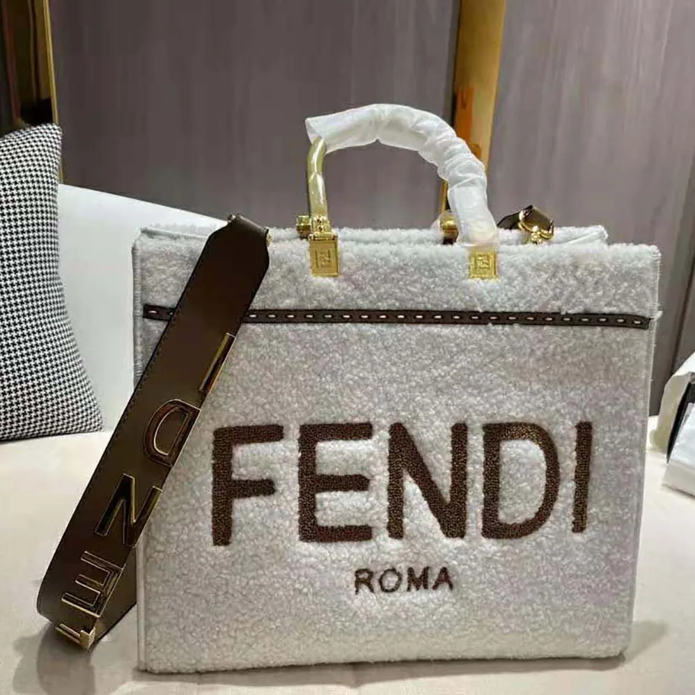 Fendi Sunshine Medium White Sheepskin Shopper for Women Fendi Sunshine Medium White Sheepskin Shopper for Women