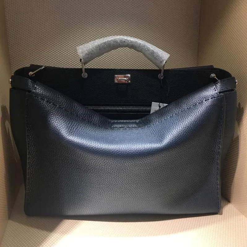 Fendi Peekaboo Selleria Handle Bag in Leather for Unisex in Black