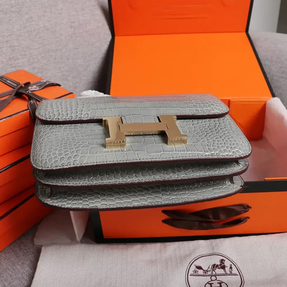 Hermes Constance 18 Matte Alligator Gris Cement for Women in Grey