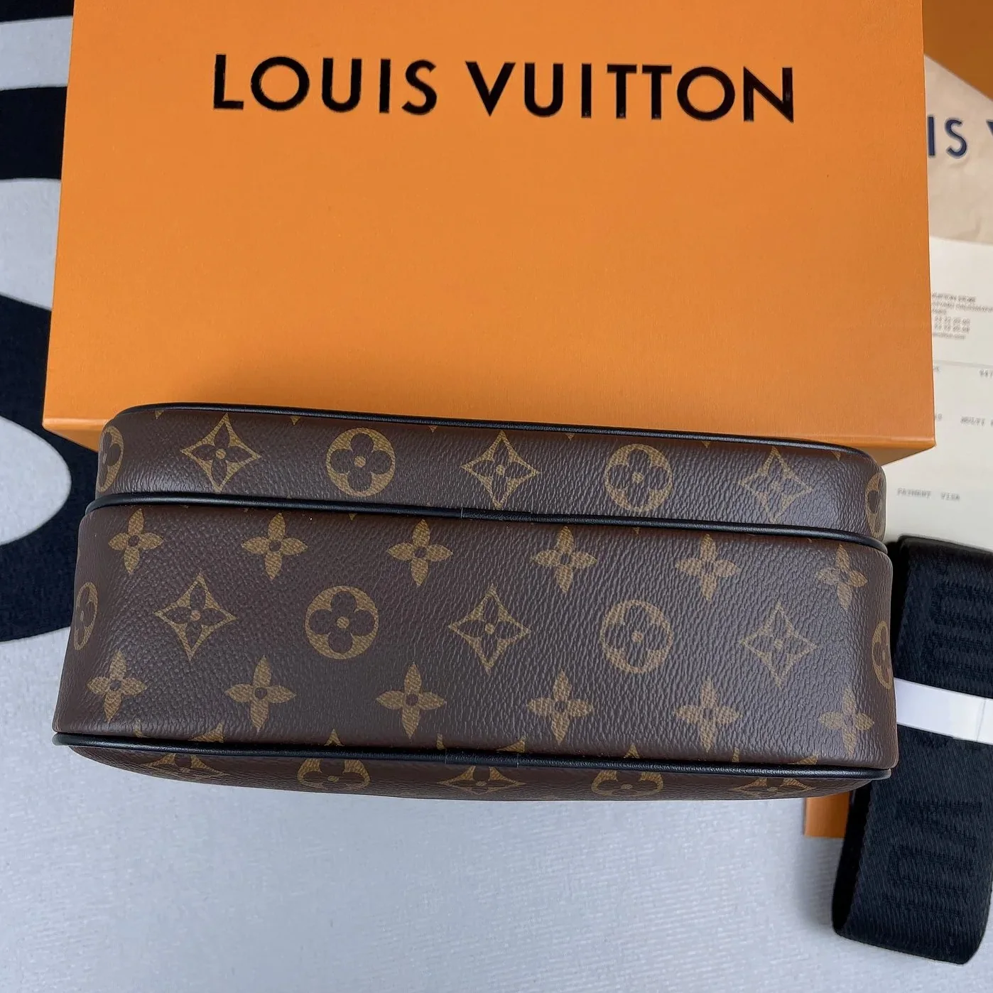 Louis Vuitton S in Lock Messenger Monogram Macassar Louis Vuitton S in Lock Messenger Monogram Macassar