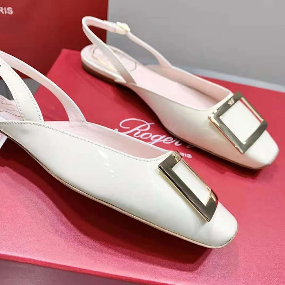 Roger Vivier Trompette Metal Buckle Slingback Ballerinas in Patent Leather for Women in White Roger Vivier Trompette Metal Buckle Slingback Ballerinas in Patent Leather for Women in White