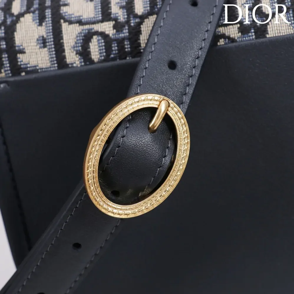 Dior Medium Dior Médaillon Flap Bag Blue Dior Oblique Jacquard for Women