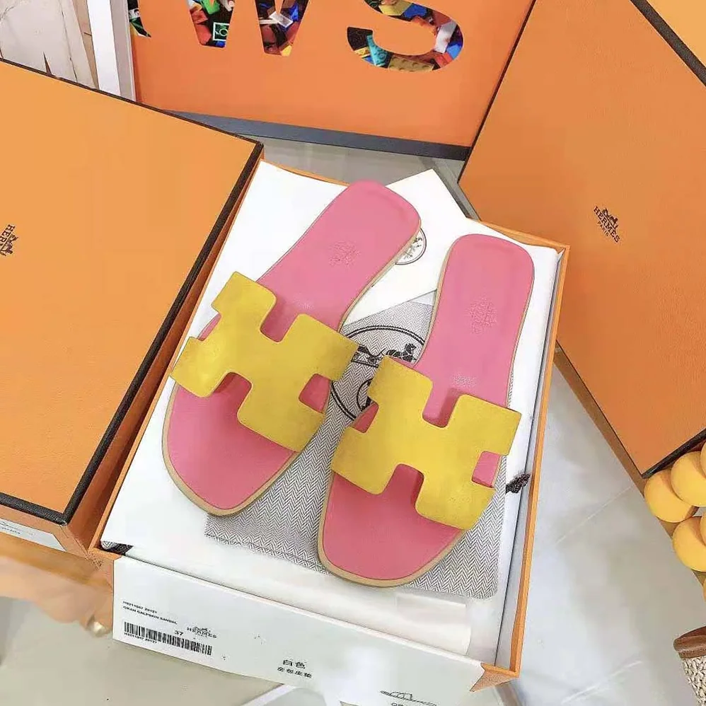 Hermes Oran Sandal in Suede Goatskin with Straight Cut Edges for Women in Pink