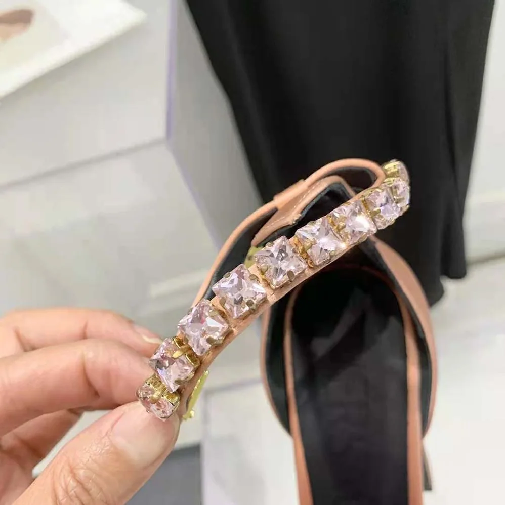 Versace Medusa Aevitas Platform Pumps in 15.5cm Heel Hight for Women in Pink