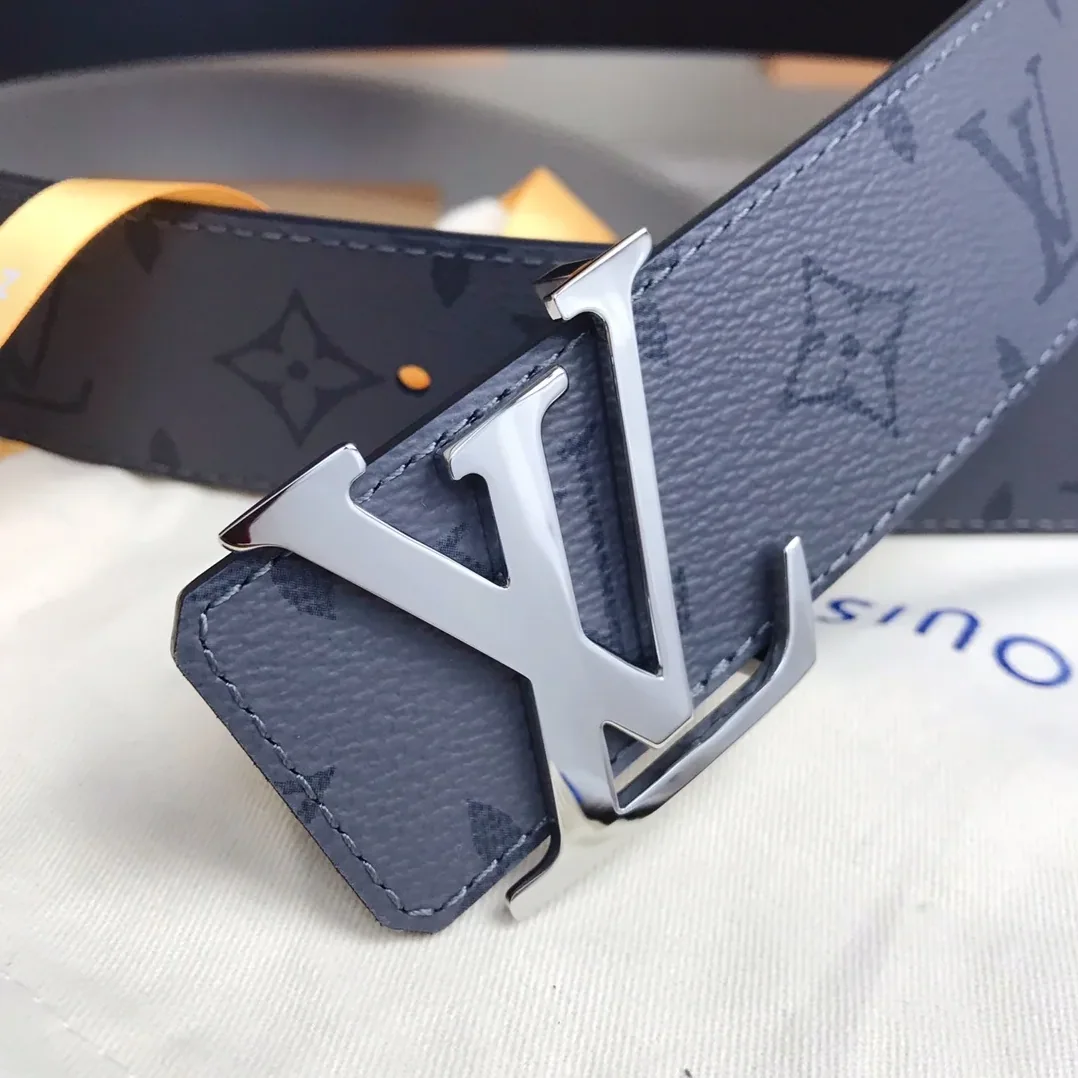 Louis Vuitton Reversible LV Belt Monogram Eclipse Louis Vuitton Reversible LV Belt Monogram Eclipse