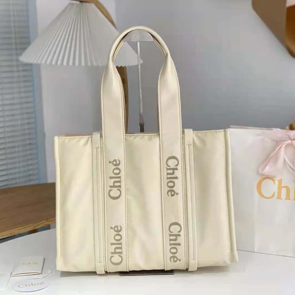Chloe Large Woody Tote Bag for Women in White Chloe Large Woody Tote Bag for Women in White