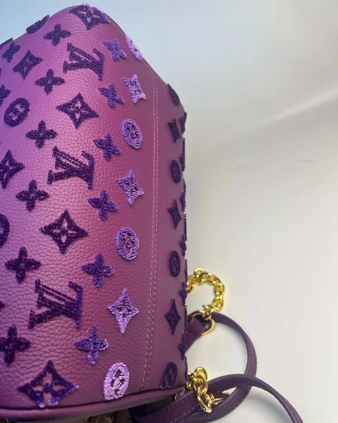 Louis Vuitton Speedy Bandouliere 25 Top Handle Bag in Purple Gold Hardware Louis Vuitton Speedy Bandouliere 25 Top Handle Bag in Purple Gold Hardware