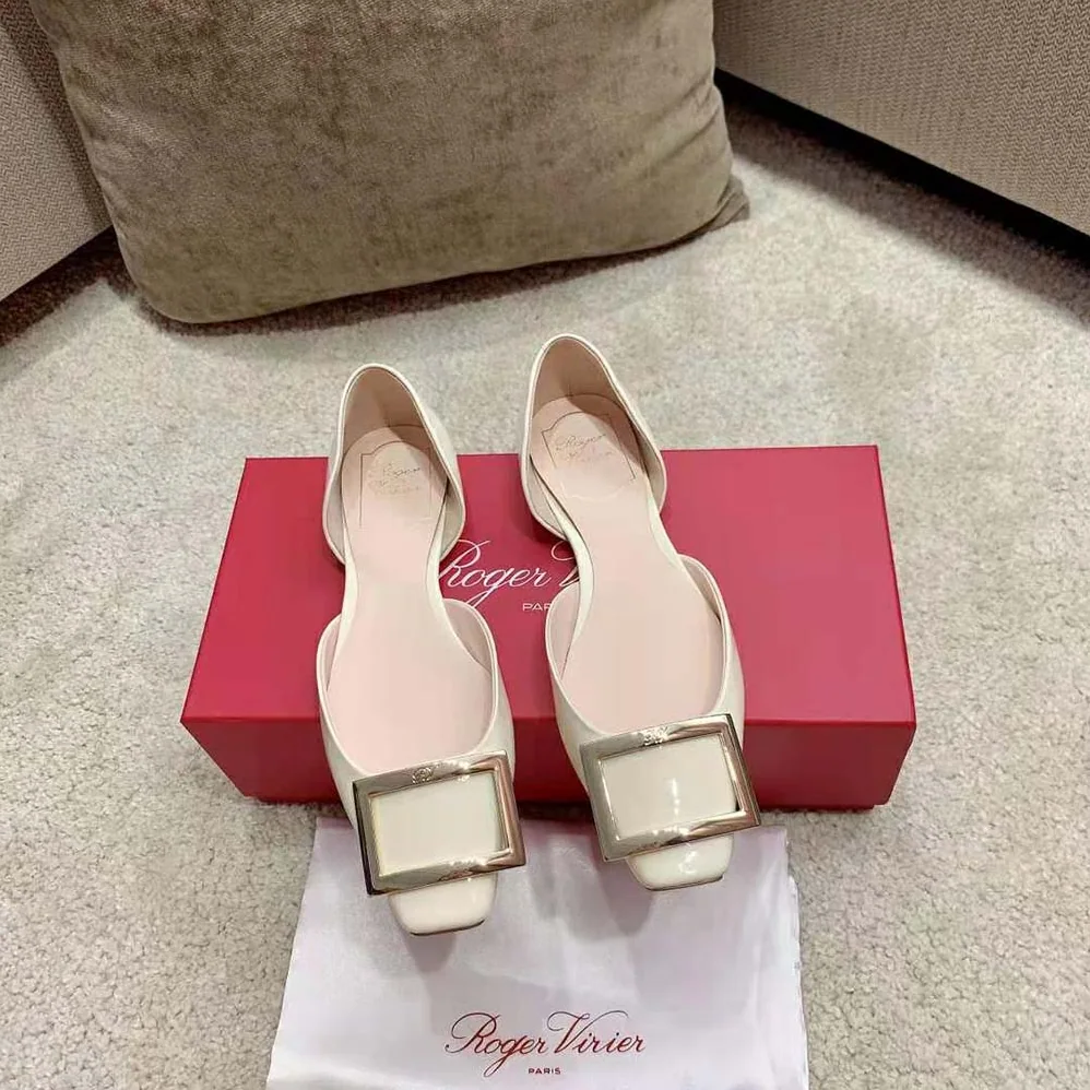 Roger Vivier Trompette Dorsay Metal Buckle Ballerinas in Patent Leather for Women in White