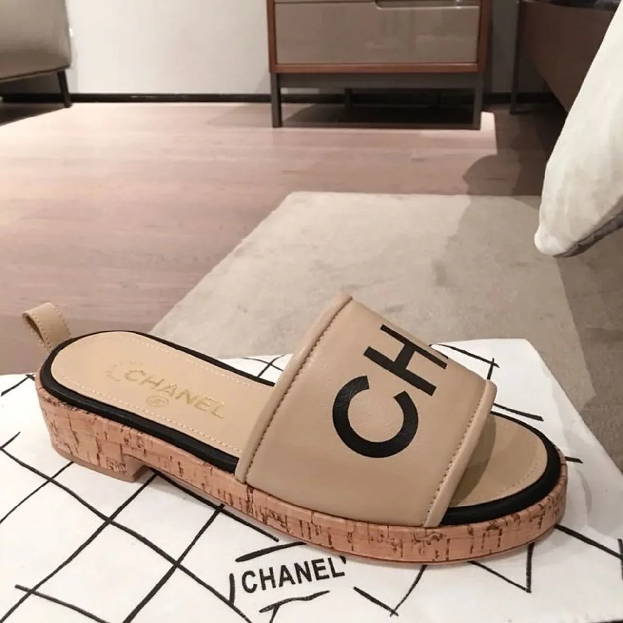 Chanel Woven Chain Cork Sandals Tweed Beige/Black , Shoes