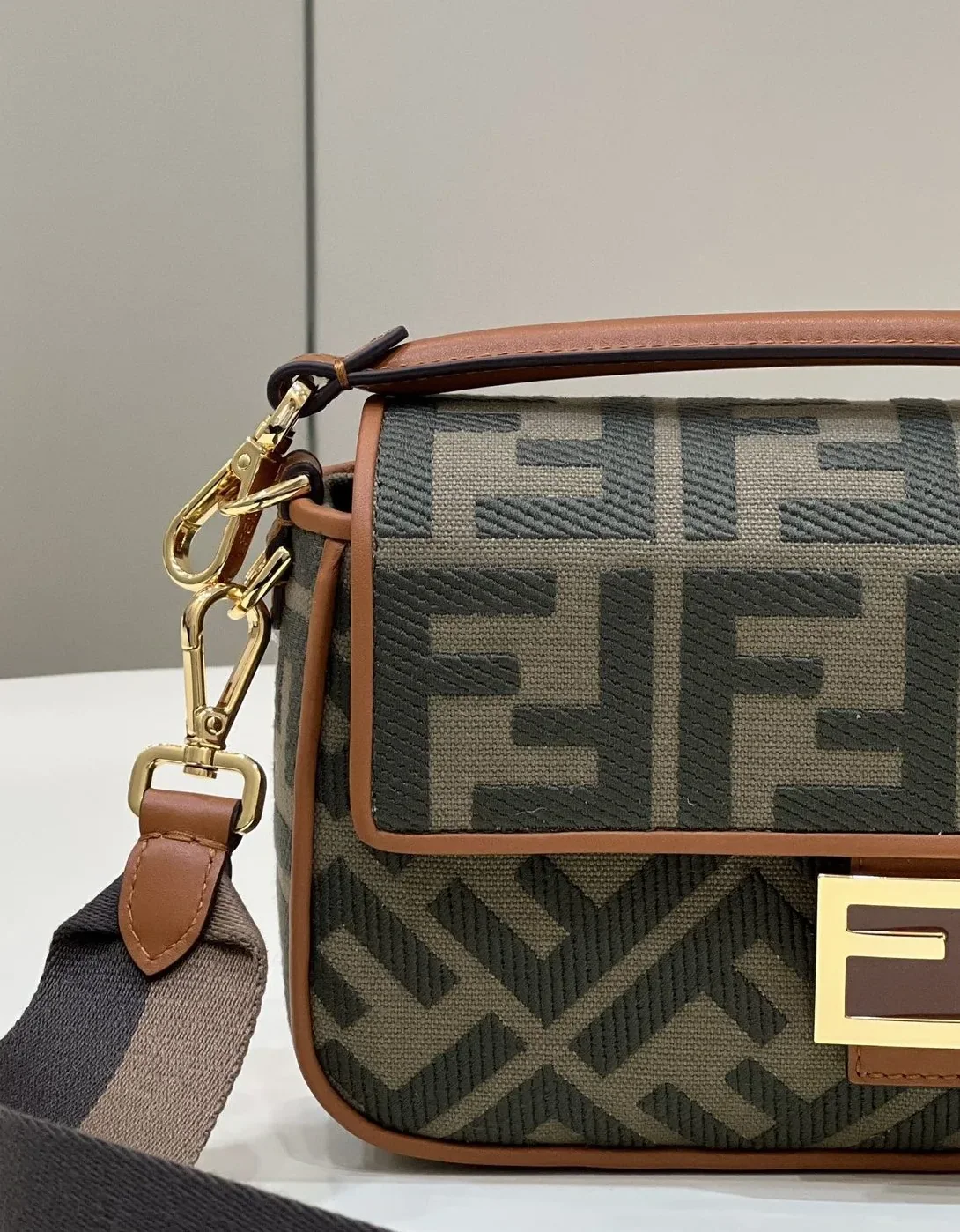 Fendi Baguette Khaki