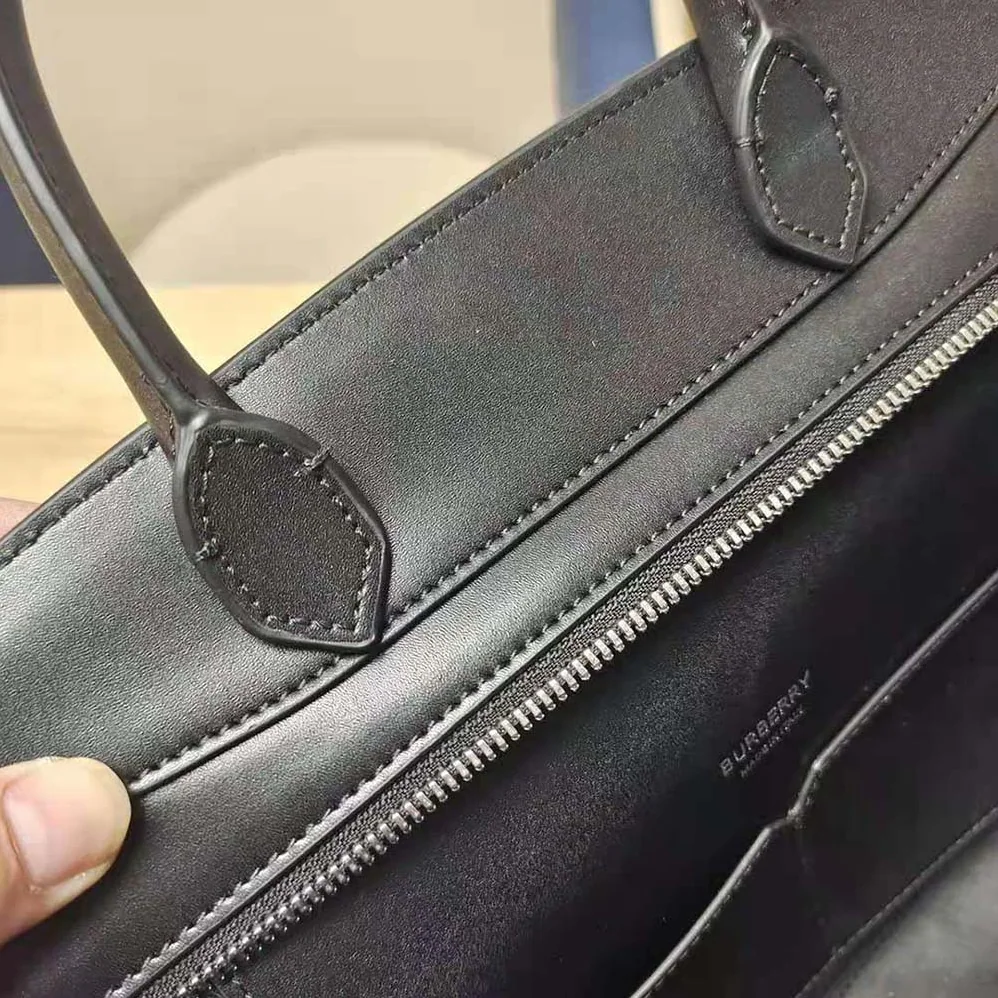 Burberry Leather Medium Catherine Bag for Women Burberry Leather Medium Catherine Bag for Women