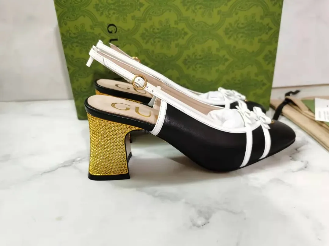Gucci Two for Women in Tone Bow Pumps Black