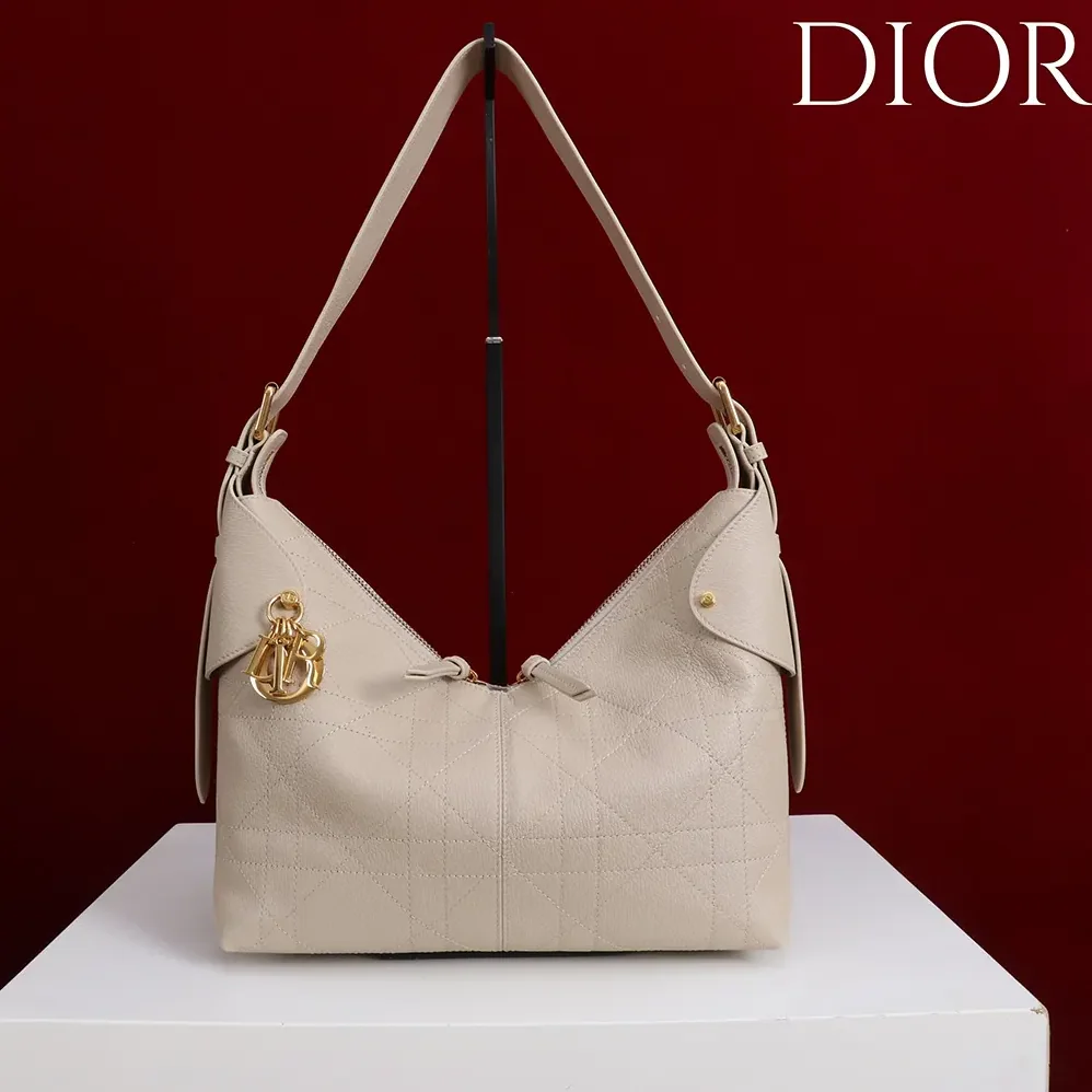 Dior Medium Dior Voyage Bag Powder Beige Flat Macrocannage Grained Calfskin for Women Dior Medium Dior Voyage Bag Powder Beige Flat Macrocannage Grained Calfskin for Women