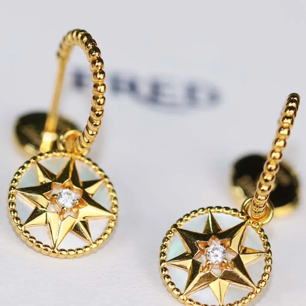 Dior Rose des Vents Earrings Yellow Gold Diamonds and Mother-of for Women in Pearl Dior Rose des Vents Earrings Yellow Gold Diamonds and Mother-of for Women in Pearl