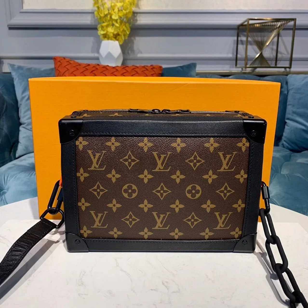 Louis Vuitton Soft Trunk Crossbody / Brown Monogram Canvas Black Hardware Louis Vuitton Soft Trunk Crossbody / Brown Monogram Canvas Black Hardware