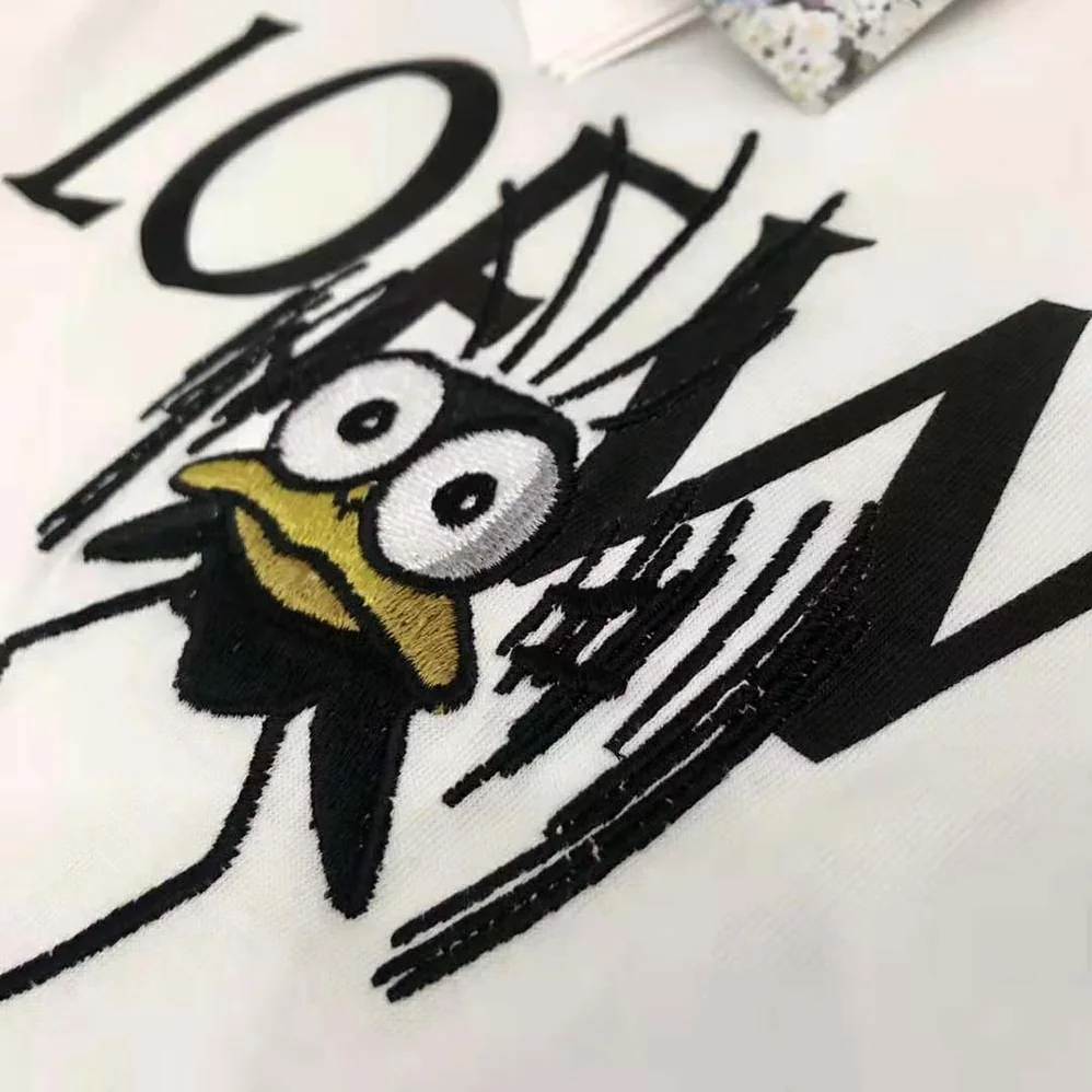 Loewe Yu-Bird T-shirt in Cotton for Women in White Loewe Yu-Bird T-shirt in Cotton for Women in White