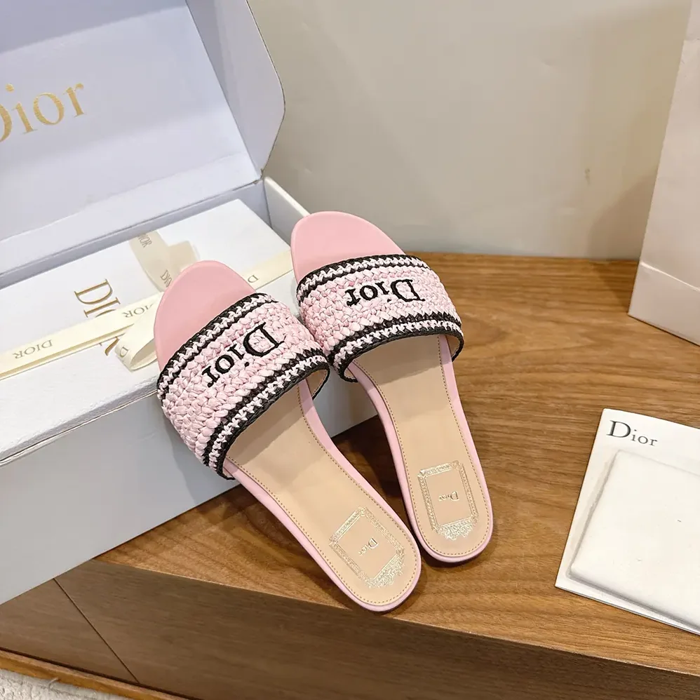 Dior Dioriviera Dior Woven Slide Soupir Pink Crocheted Raffia for Women in Effect Technical Fabric Dior Dioriviera Dior Woven Slide Soupir Pink Crocheted Raffia for Women in Effect Technical Fabric