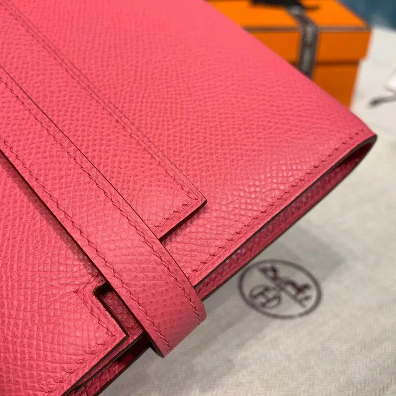 Hermes Kelly Wallet To Go Woc Pink With Gold Toned Hardware Bag / Hermes Kelly Wallet To Go Woc Pink With Gold Toned Hardware Bag /