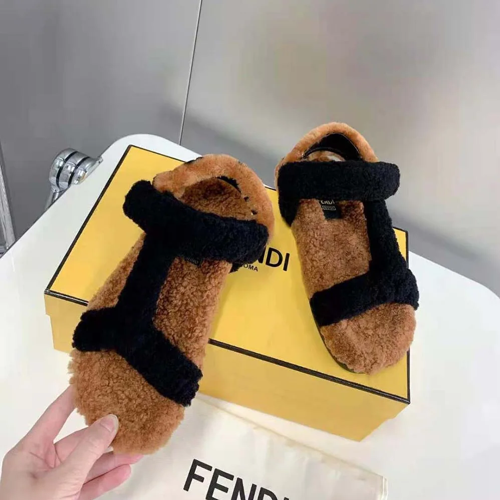Fendi Feel Black Sheepskin Sandals for Women Fendi Feel Black Sheepskin Sandals for Women