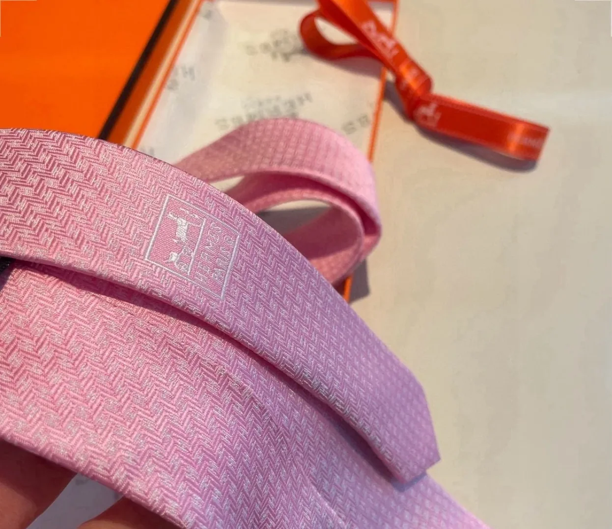 Hermes Elegent Rose Silk Tie Hermes Elegent Rose Silk Tie
