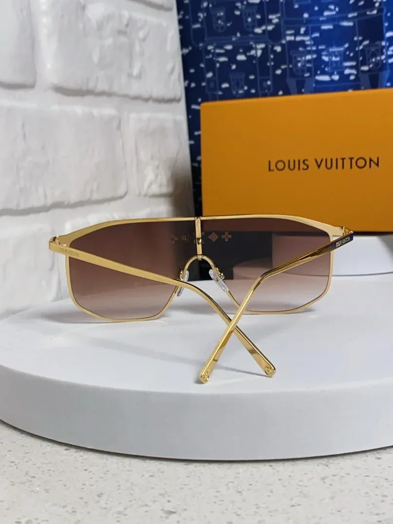 Louis Vuitton LV Golden Mask Sunglasses Brown Louis Vuitton LV Golden Mask Sunglasses Brown